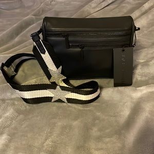 Kendall & Kylie Crossbody Star strap black silver white